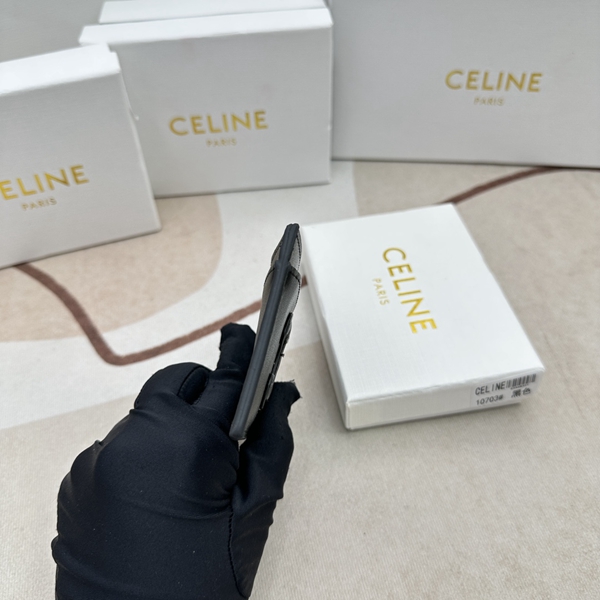 超激安ブランド財布偽物着用イメージ